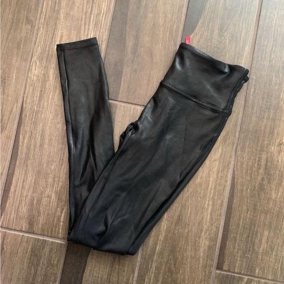 SPANX Faux Leather Leggings Black Sz XS - Picture 2 of 7